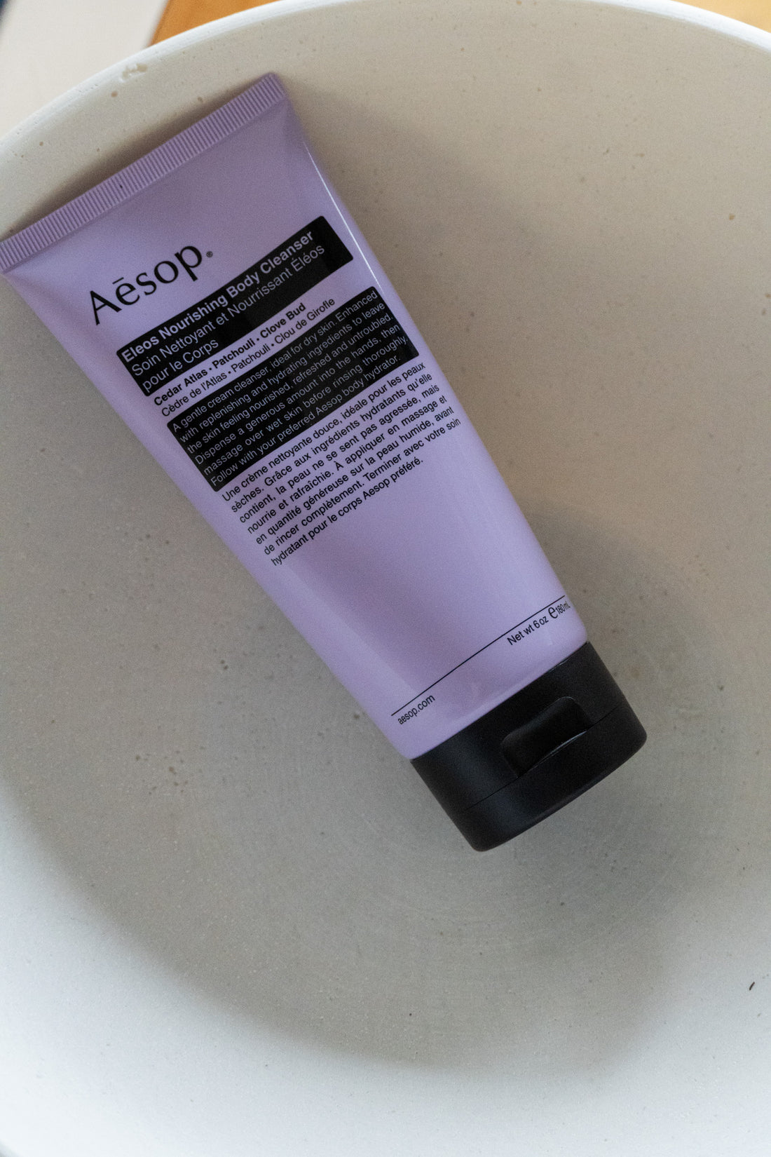Gel de banho nutritivo Eleos | Aesop | The Reserve